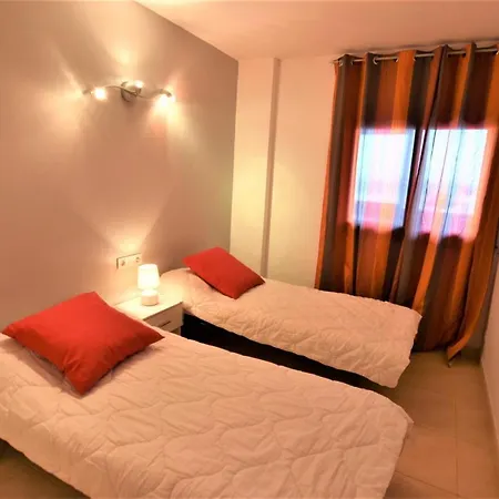 Apartment Carrer De Fabra Pompeu,14-ref 204 Empuriabrava